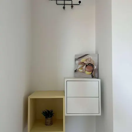 Lägenhet With Parking Space Jezera, Murter - 23480